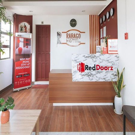 Отель Reddoorz Near Iloilo International Airport Cabatuan Экстерьер фото